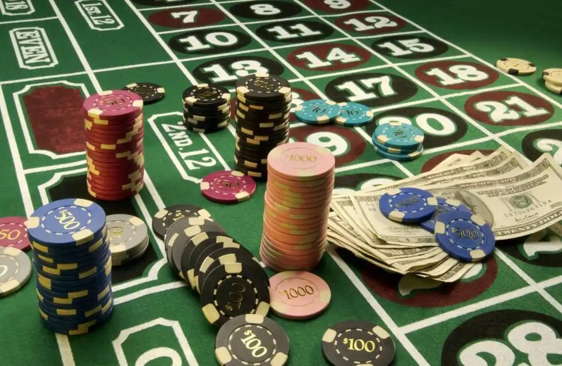 slot999 စလော့ဂိမ်း Jackpot နှင့် Free Spin ဂိမ်းများ ပြသနေသော မြင်ကွင်း